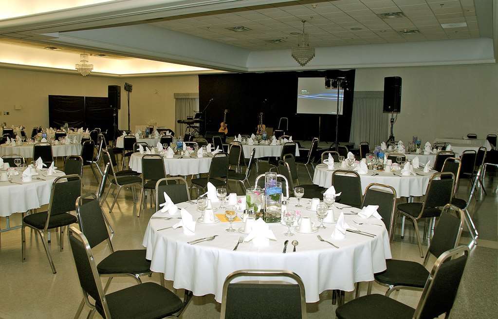 Lakeland Inn Hotel Cold Lake Faciliteiten foto
