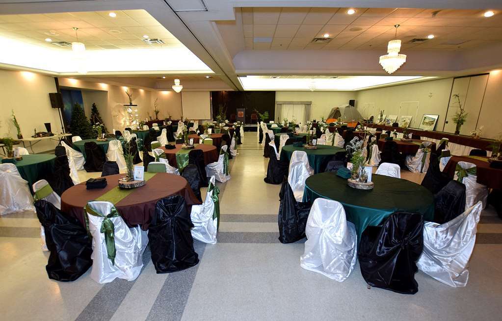 Lakeland Inn Hotel Cold Lake Faciliteiten foto