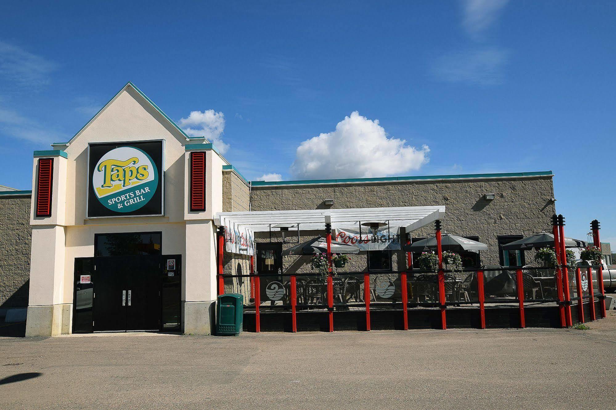 Lakeland Inn Hotel Cold Lake Buitenkant foto